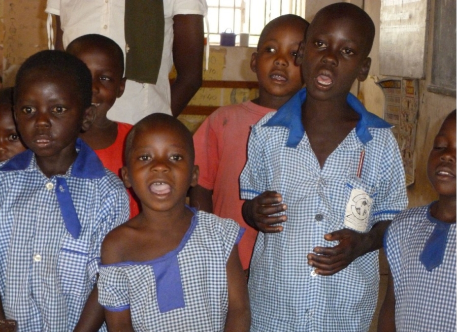 Uganda, Wakiso, Epizentrum Namayumba, Schulklasse